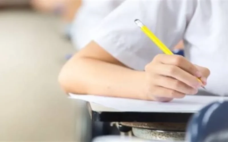 بعد بدء امتحان عربي.. غرف تعليمية تراقب تداول أسئلة على تليجرام